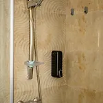 F11 2, Private Two Single Beds Shared Bathroom In Shared Flat Alloggio in famiglia *