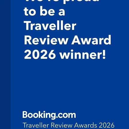 F11 2, Private Two Single Beds Shared Bathroom In Shared Flat בית אירוח *